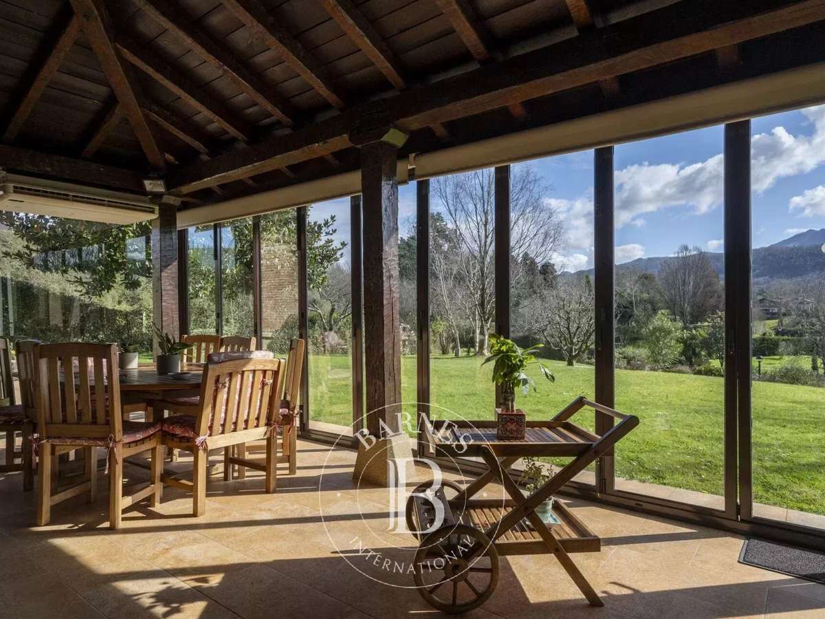 Villa Espagne