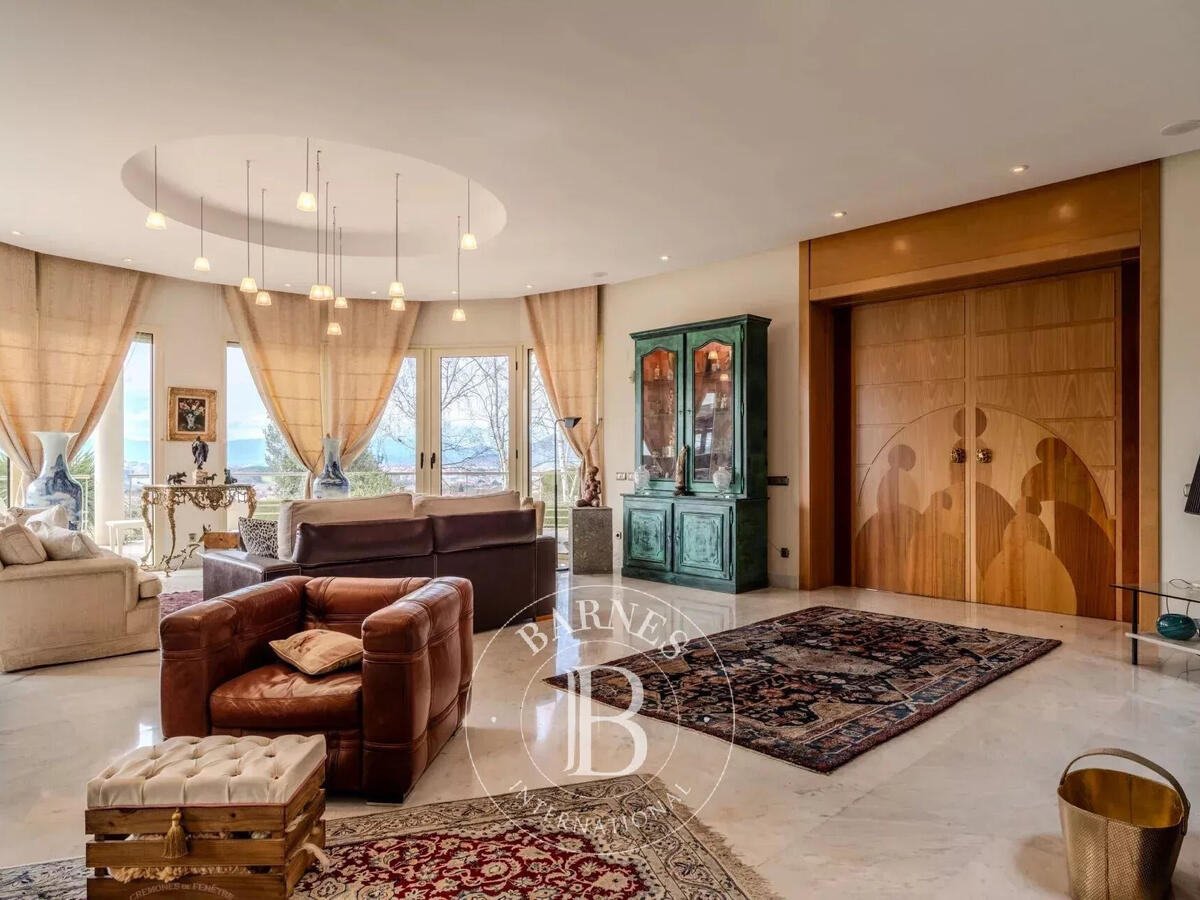 Villa Espagne