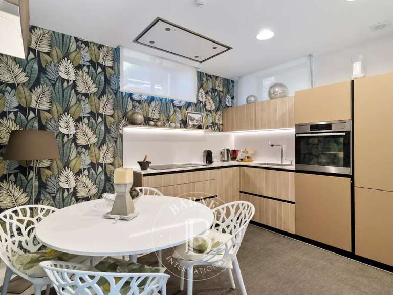 Villa Spain - 6 bedrooms - 398m²