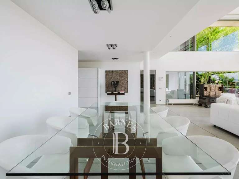 Villa Pamplona - 5 bedrooms - 1450m²