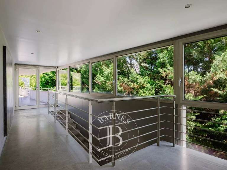 Villa Pamplona - 5 bedrooms - 1450m²