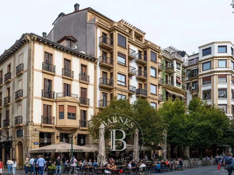 Appartement Saint-Sébastien - 1 chambre - 74m²