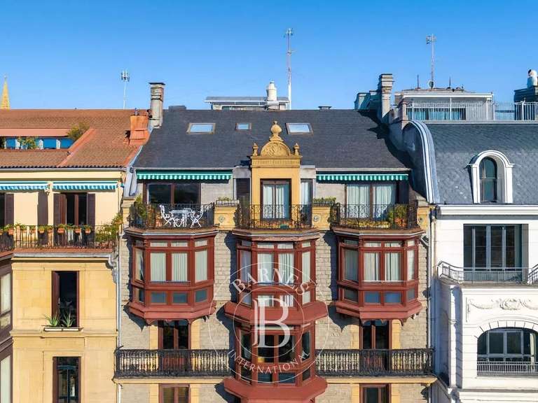 Appartement Saint-Sébastien - 5 chambres - 250m²