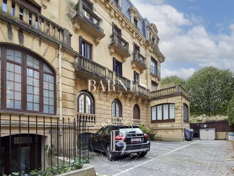 Appartement Saint-Sébastien - 5 chambres - 174m²