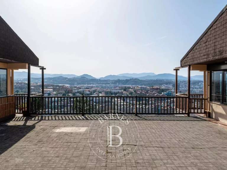 Appartement Saint-Sébastien - 6 chambres - 423m²