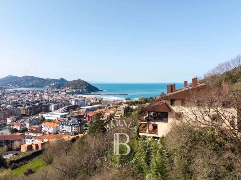 Appartement Saint-Sébastien - 6 chambres - 423m²