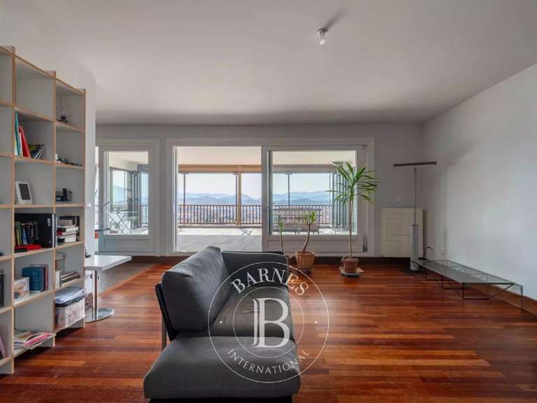 Appartement Saint-Sébastien - 6 chambres - 423m²