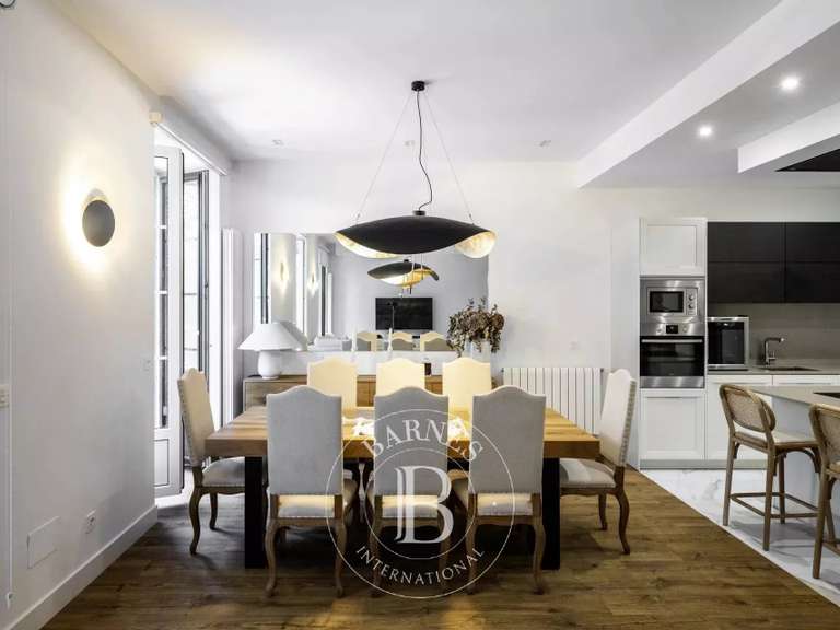 Appartement Saint-Sébastien - 3 chambres - 166m²