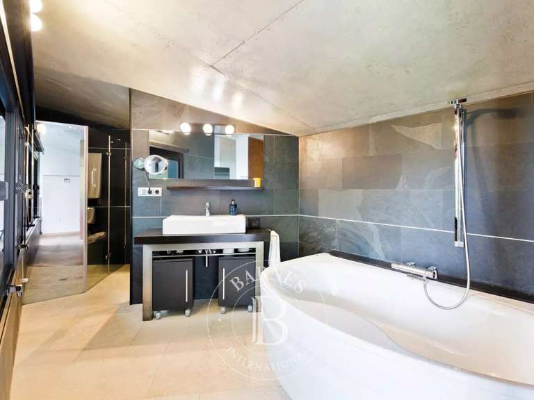 Maison Saint-Sébastien - 4 chambres - 380m²