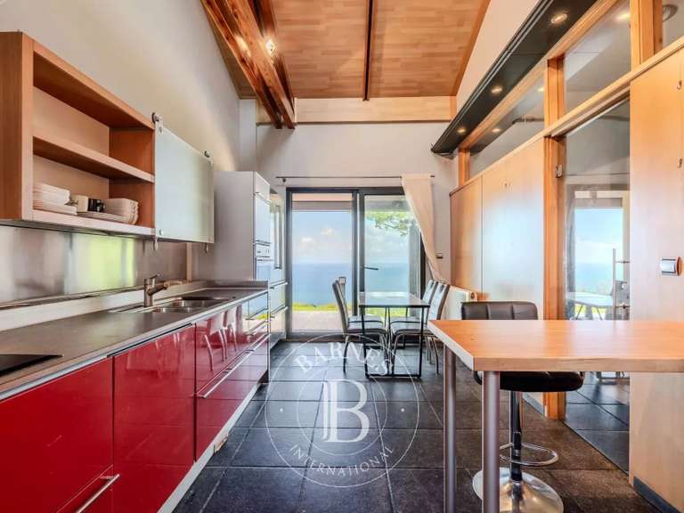 Maison Saint-Sébastien - 5 chambres - 668m²