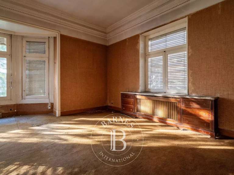 Maison Saint-Sébastien - 7 chambres - 1720m²