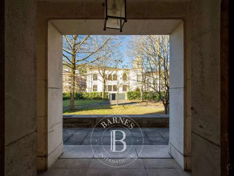 Maison Saint-Sébastien - 7 chambres - 1720m²