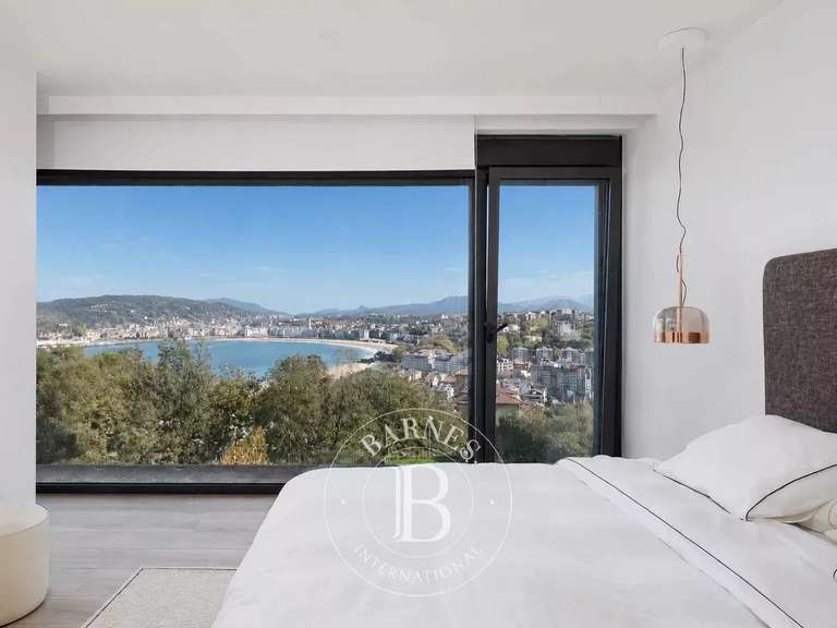 Maison Saint-Sébastien - 4 chambres - 350m²