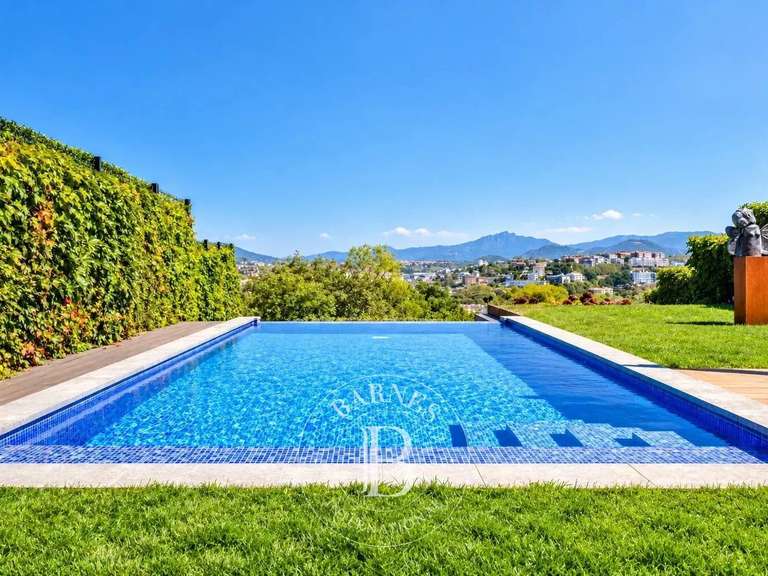 Maison Saint-Sébastien - 4 chambres - 350m²