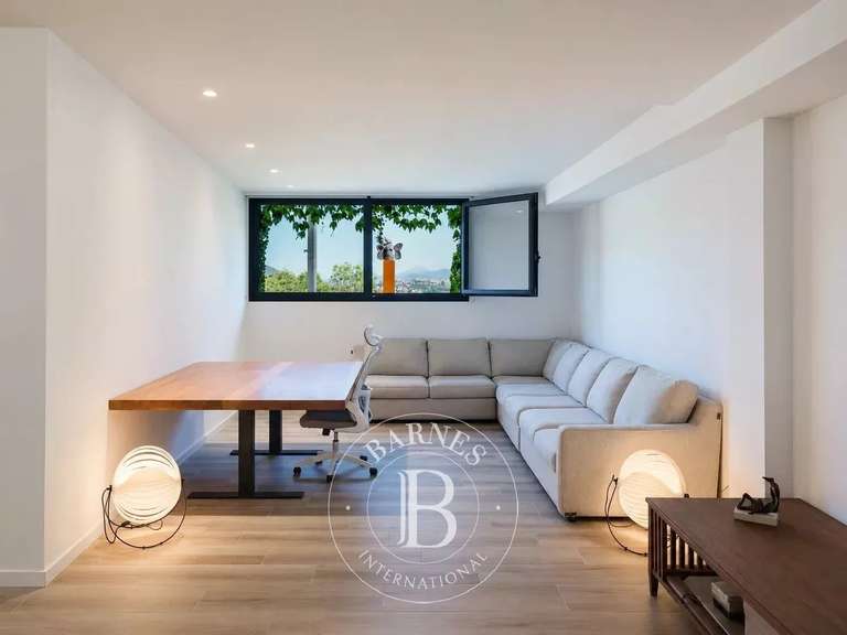 Maison Saint-Sébastien - 4 chambres - 350m²