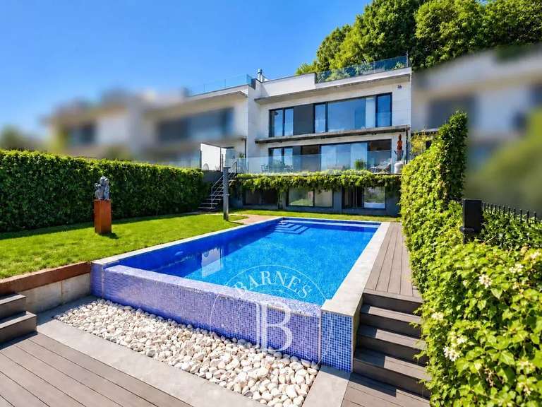 Maison Saint-Sébastien - 4 chambres - 350m²