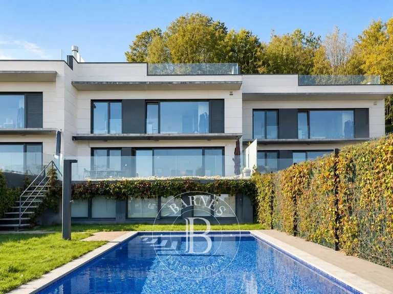 Maison Saint-Sébastien - 4 chambres - 350m²