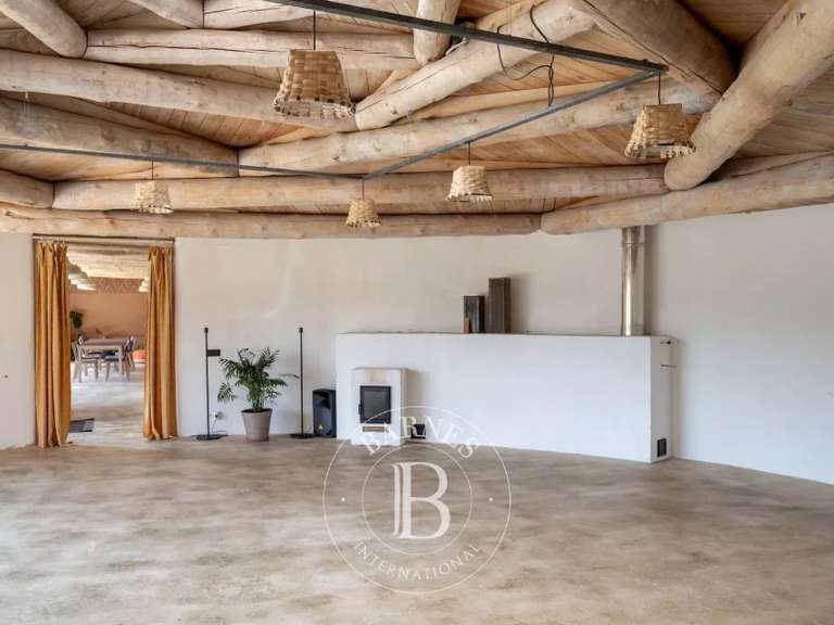 Propriété Saint-Sébastien - 9 chambres - 519m²