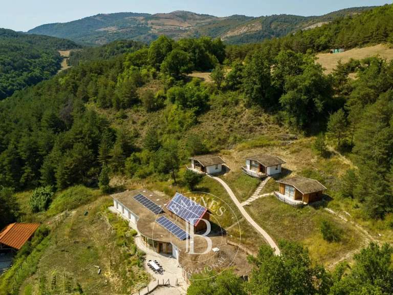 Propriété Saint-Sébastien - 9 chambres - 519m²