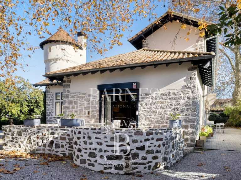 Villa Saint-Sébastien - 6 chambres - 540m²