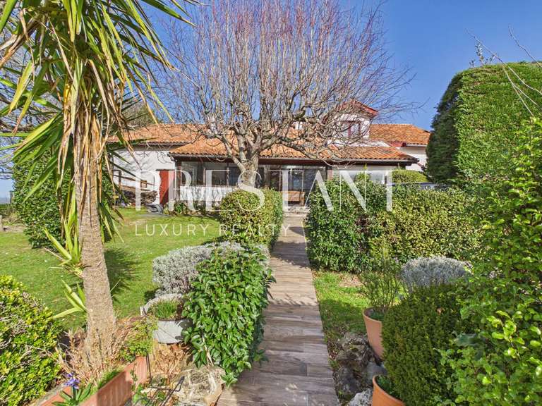 Maison Espelette - 6 chambres - 311m²