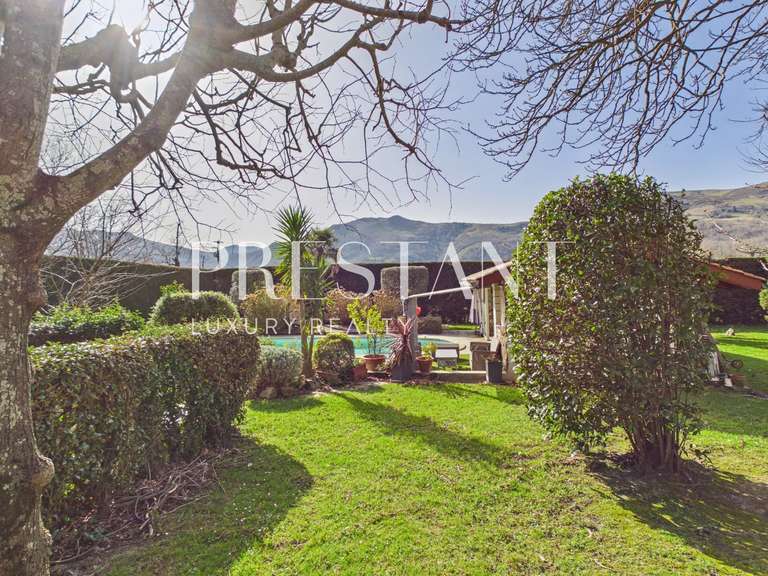 Maison Espelette - 6 chambres - 311m²