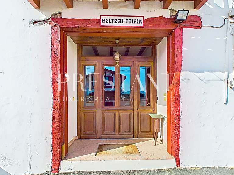 Maison Espelette - 6 chambres - 311m²