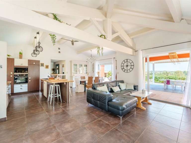 Maison Espondeilhan - 4 chambres - 153m²