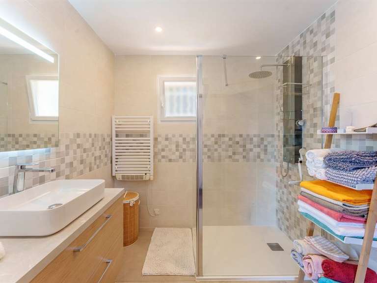 Maison Espondeilhan - 4 chambres - 153m²
