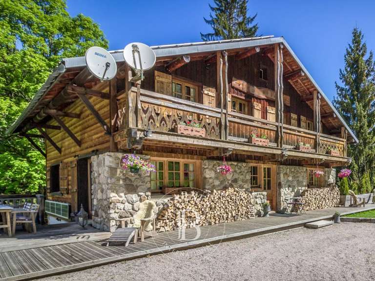 Chalet Essert-Romand - 298m²