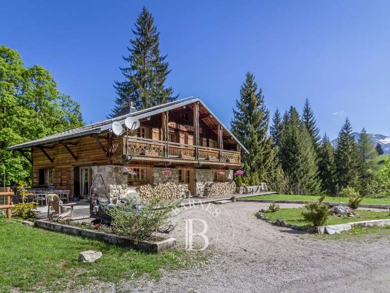 Chalet Essert-Romand - 298m²