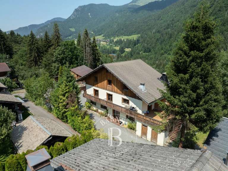 Chalet Essert-Romand - 14 chambres - 548m²