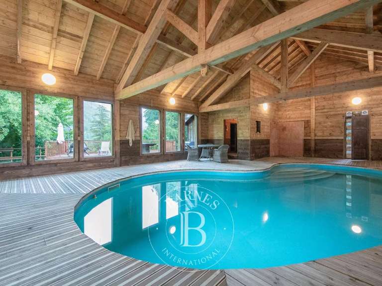 Chalet Essert-Romand - 14 chambres - 548m²