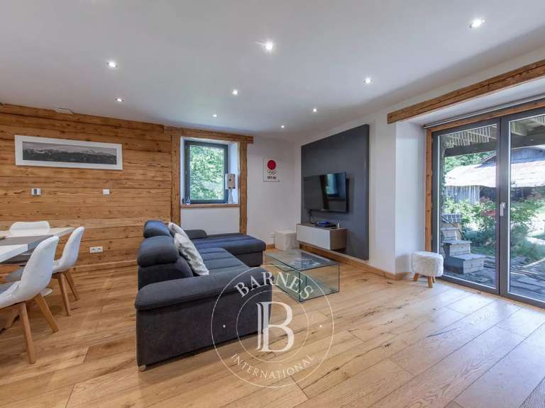 Maison Essert-Romand - 6 chambres - 330m²