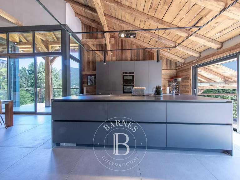 Maison Essert-Romand - 6 chambres - 330m²