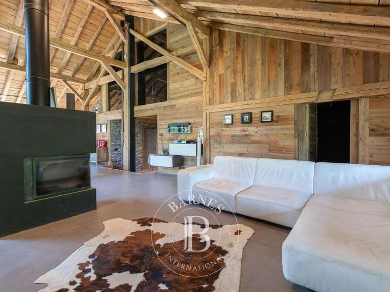 Maison Essert-Romand - 6 chambres - 330m²