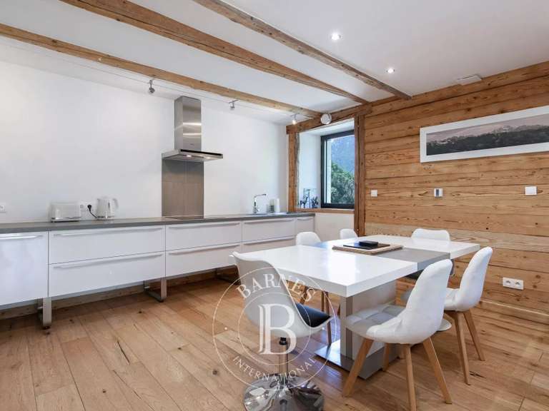 Maison Essert-Romand - 6 chambres - 330m²
