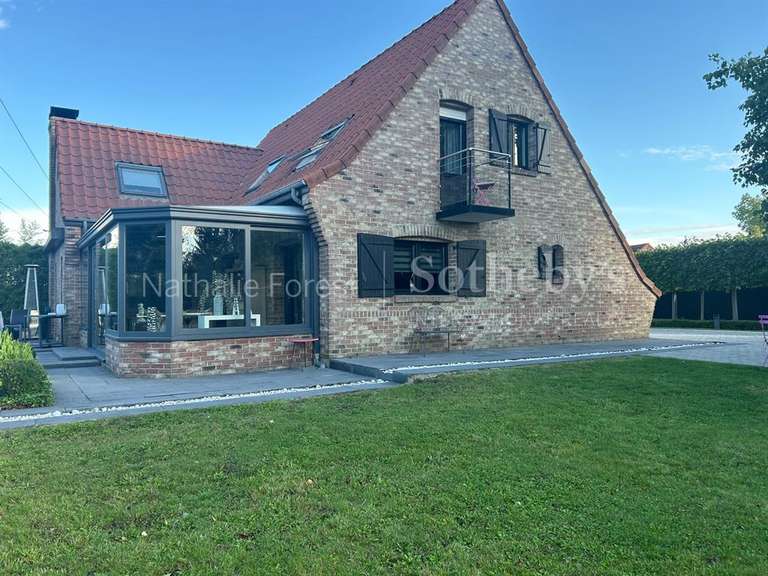 Maison Estaires - 5 chambres - 205m²
