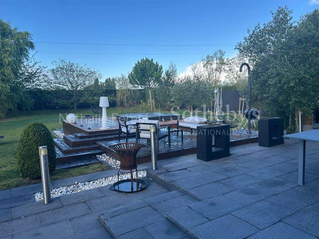 House Estaires