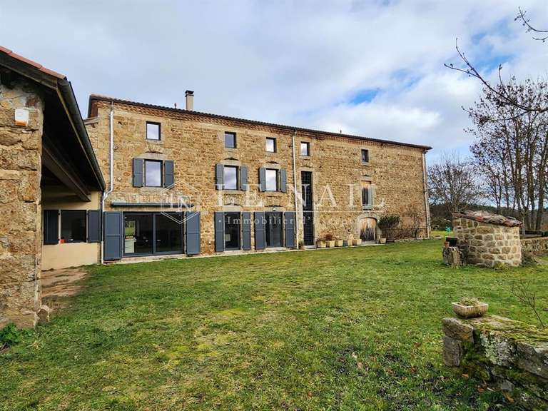 House Estivareilles - 5 bedrooms - 388m²