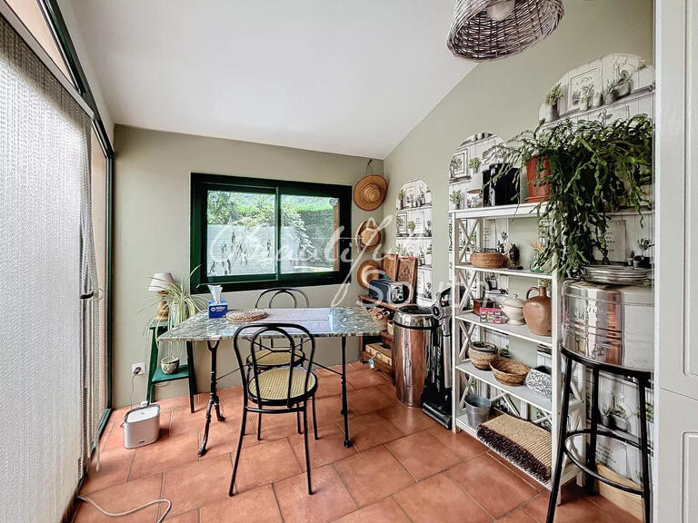 Maison Estoher - 5 chambres - 181m²