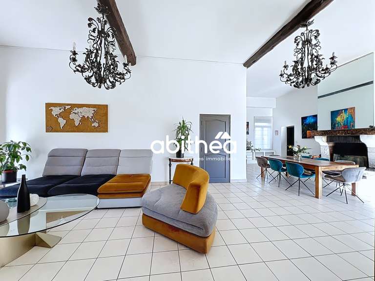 House Estreux - 6 bedrooms - 317m²