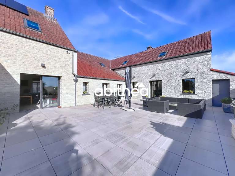 House Estreux - 6 bedrooms - 317m²