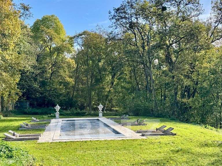 Château Esvres - 37 chambres - 1526m²