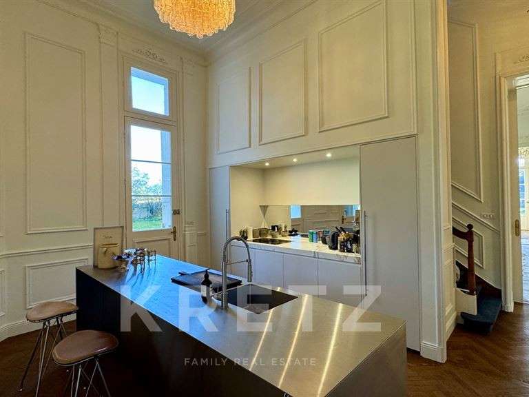 Château Esvres - 37 chambres - 1526m²