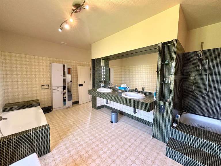 Maison Esvres - 7 chambres - 515m²
