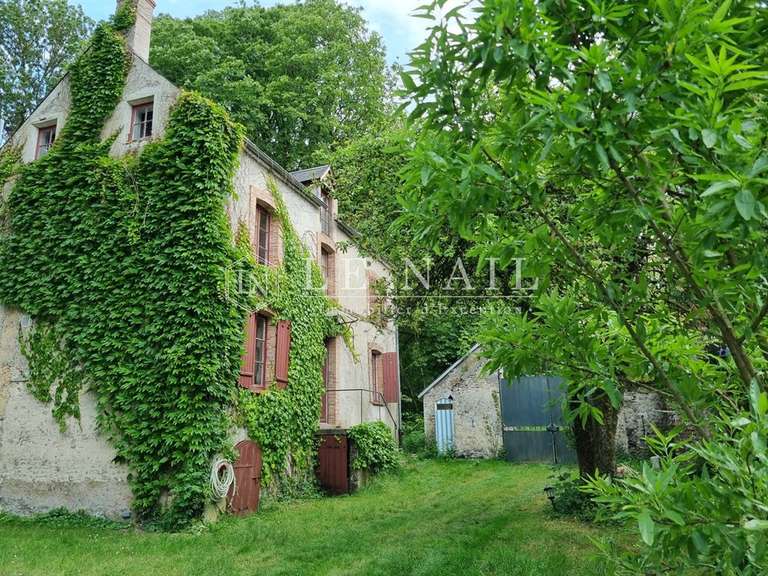 Château Étampes - 9 chambres - 650m²