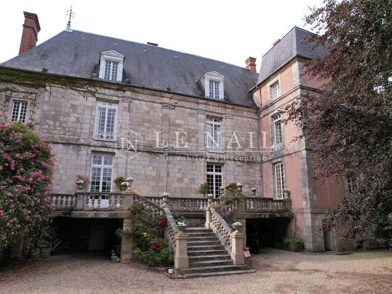Château Étampes - 9 chambres - 650m²
