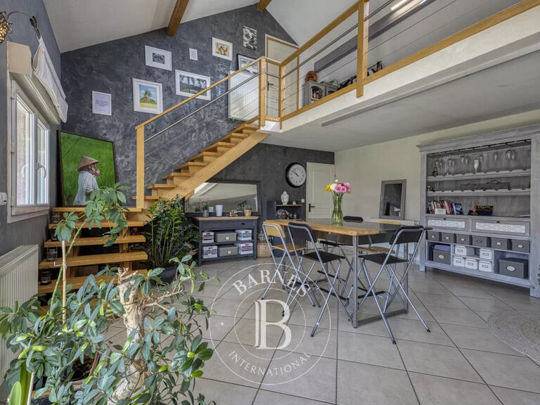 Appartement Etaux - 4 chambres - 184m²