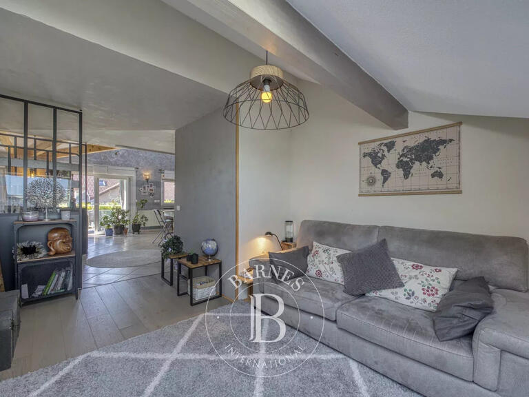 Appartement Etaux - 4 chambres - 184m²